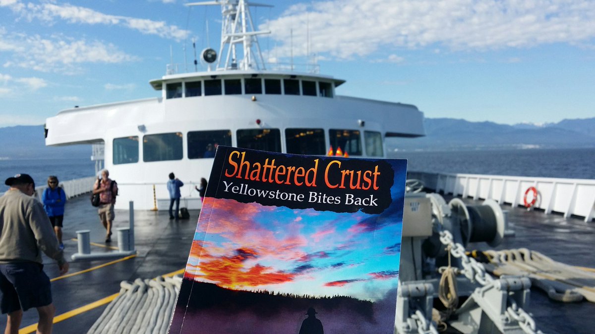 ShatteredCrust's tweet photo. #BookSelfieChallenge #shatteredcrust #amreading #amwriting #travel #fiction #suspense #Yellowstone #YA #legends https://t.co/Pasgpn8I0Y