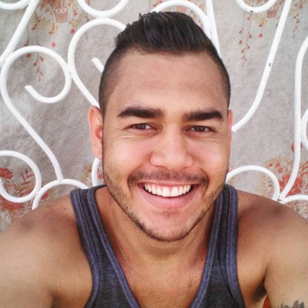 Geipione's tweet photo. All of me🎶❤ #love #music #monday #selfie #SelfieChallenge https://t.co/zJDnsfVTdf