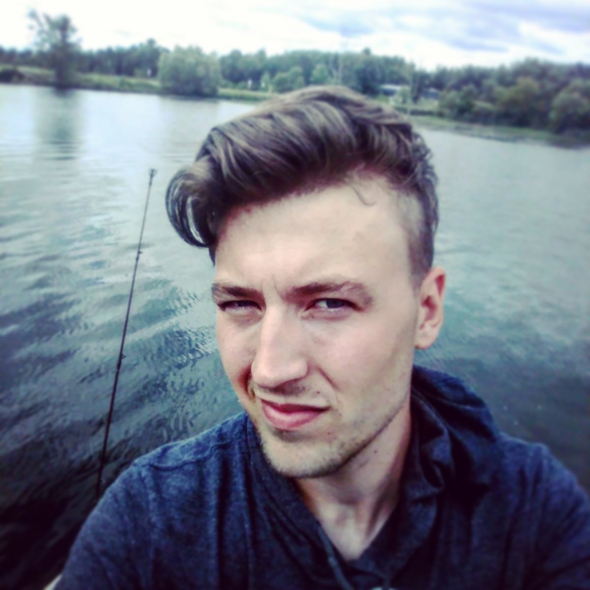 Render_Band's tweet photo. Enjoying a a few days off on the tour.... #fishing #renderband #legacytour #tourlife https://t.co/RSwbEMymgn