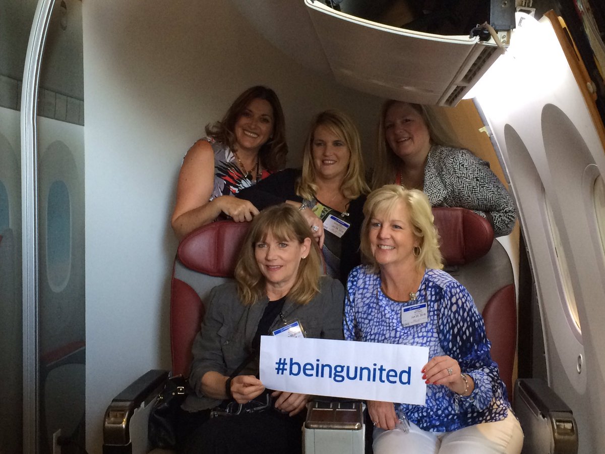 espresso613's tweet photo. Having fun touring Boeing Everett Factory! #beingunited @weareunited  Boeing Dreamliner https://t.co/srhjx51reQ