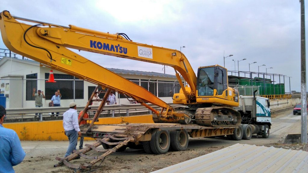 DIRDRA_GPG's tweet photo. Finaliza trabajo 🛠 de limpieza y desazolve, estación de bombeo💧America Lomas en Daule quedó en optimas condiciones👷👌 https://t.co/wYCQcPpL8N