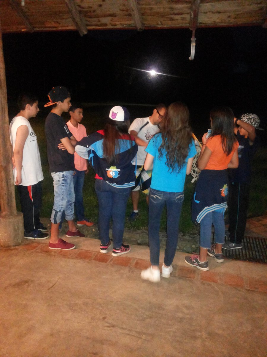 JesusGuilarte15's tweet photo. Tribu  "Gustavo Dudamel" preparados para las actividades del Campamento @ecomunitaria #ArribaComunitaria https://t.co/1of67om222