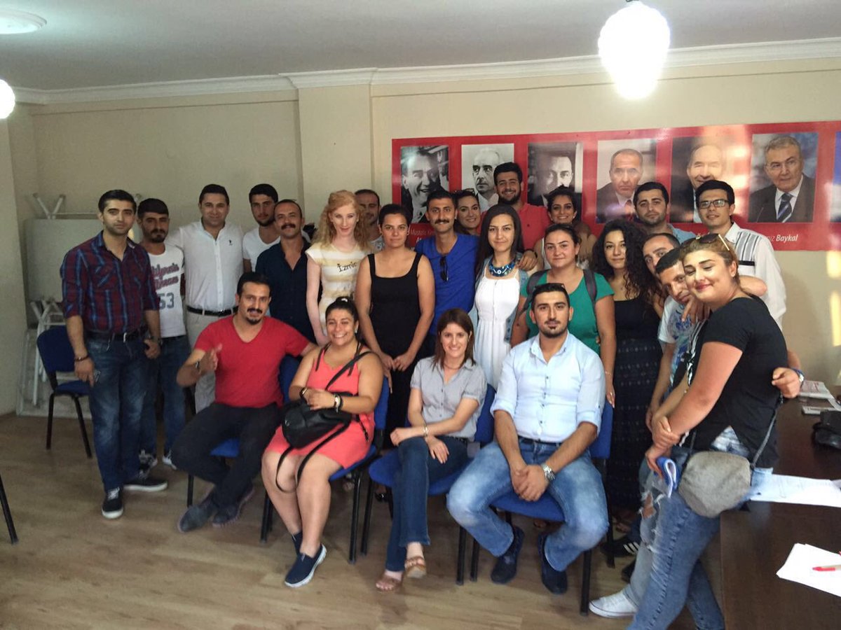 chpbucagenc's tweet photo. Buca CHP gençlik kolları olarak 4. genişletilmiş toplantımızı gerçekleştirdik.
#gücümüzbirlikteliğimizdengelir https://t.co/nV6aTxxnSd