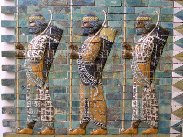 moutonfred's tweet photo. بخشی از دیوار تخت جمشید Persepolise - #Iran @Iran_Style @MustSeeIran #Persian Heritage " #StreetArt https://t.co/RmgRH1UH41