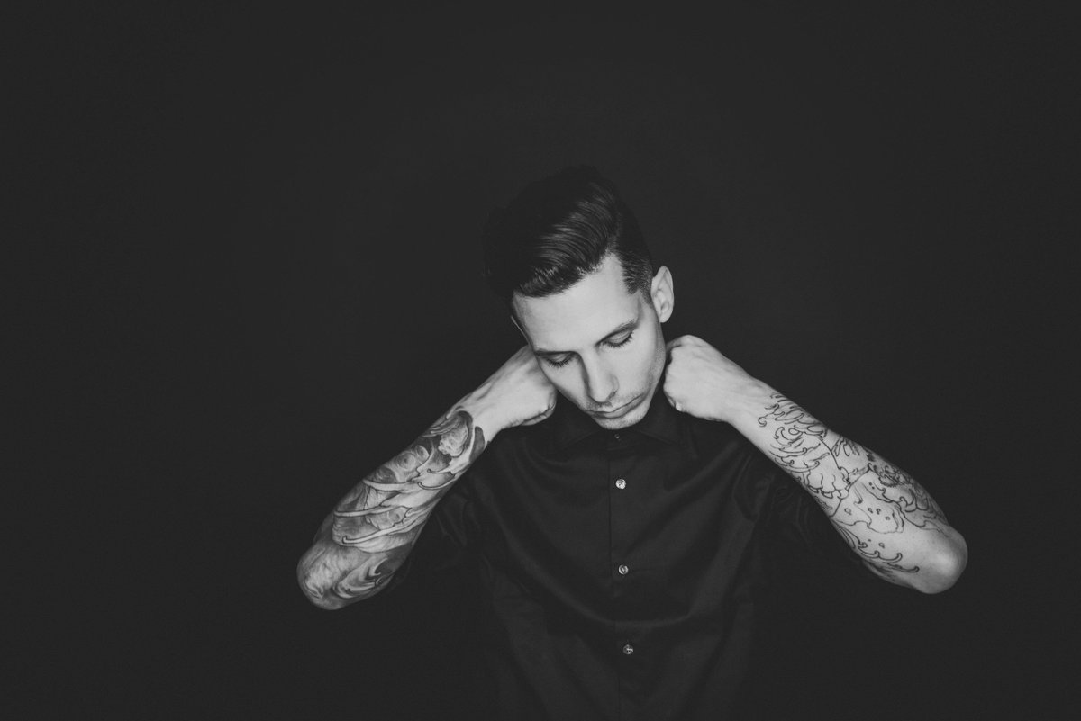 mercylounge's tweet photo. Happy #FreeTixTuesday! RT this week for a chance to win tix to Devin Dawson on 6/28! https://t.co/qhoJAvTu5E