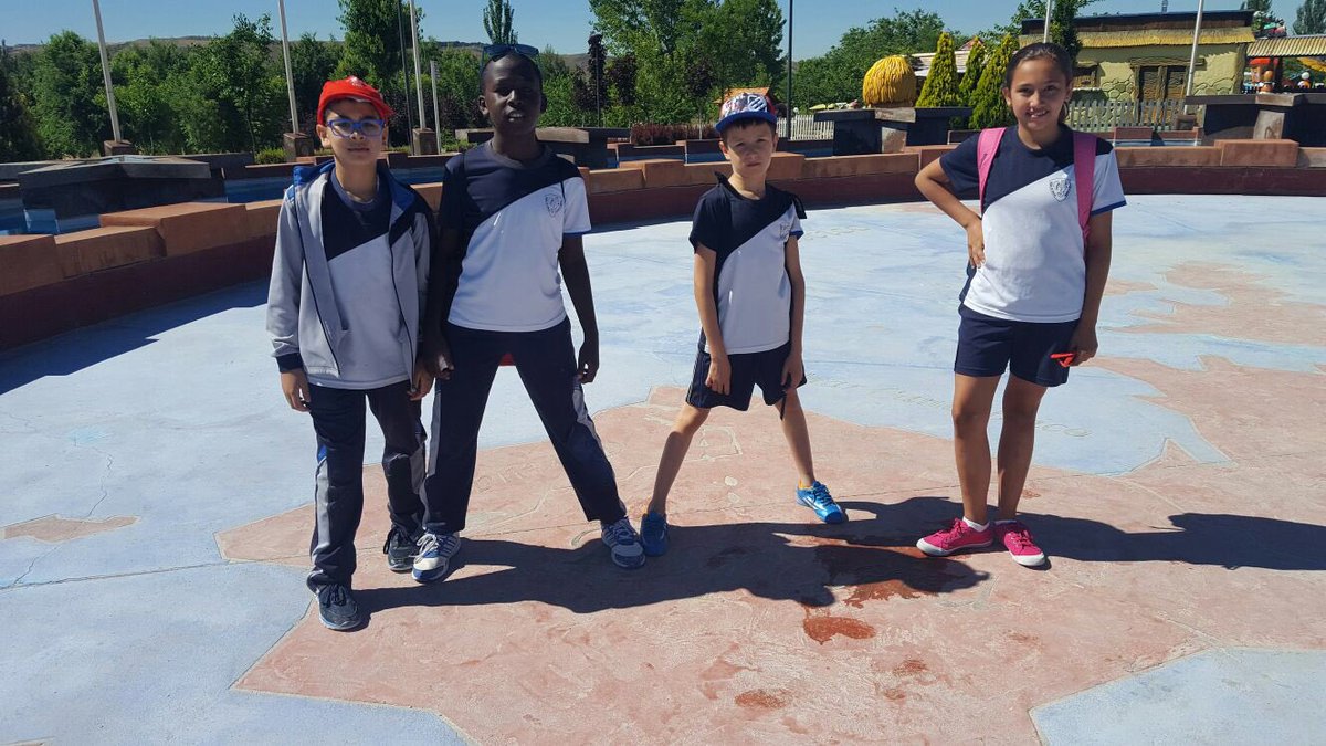 SanJoseTetuan's tweet photo. 3º y 4º pasa un día de excursión el parque Europa #excursionfinaldecurso #tellistasavetureros https://t.co/LM88zdklSd