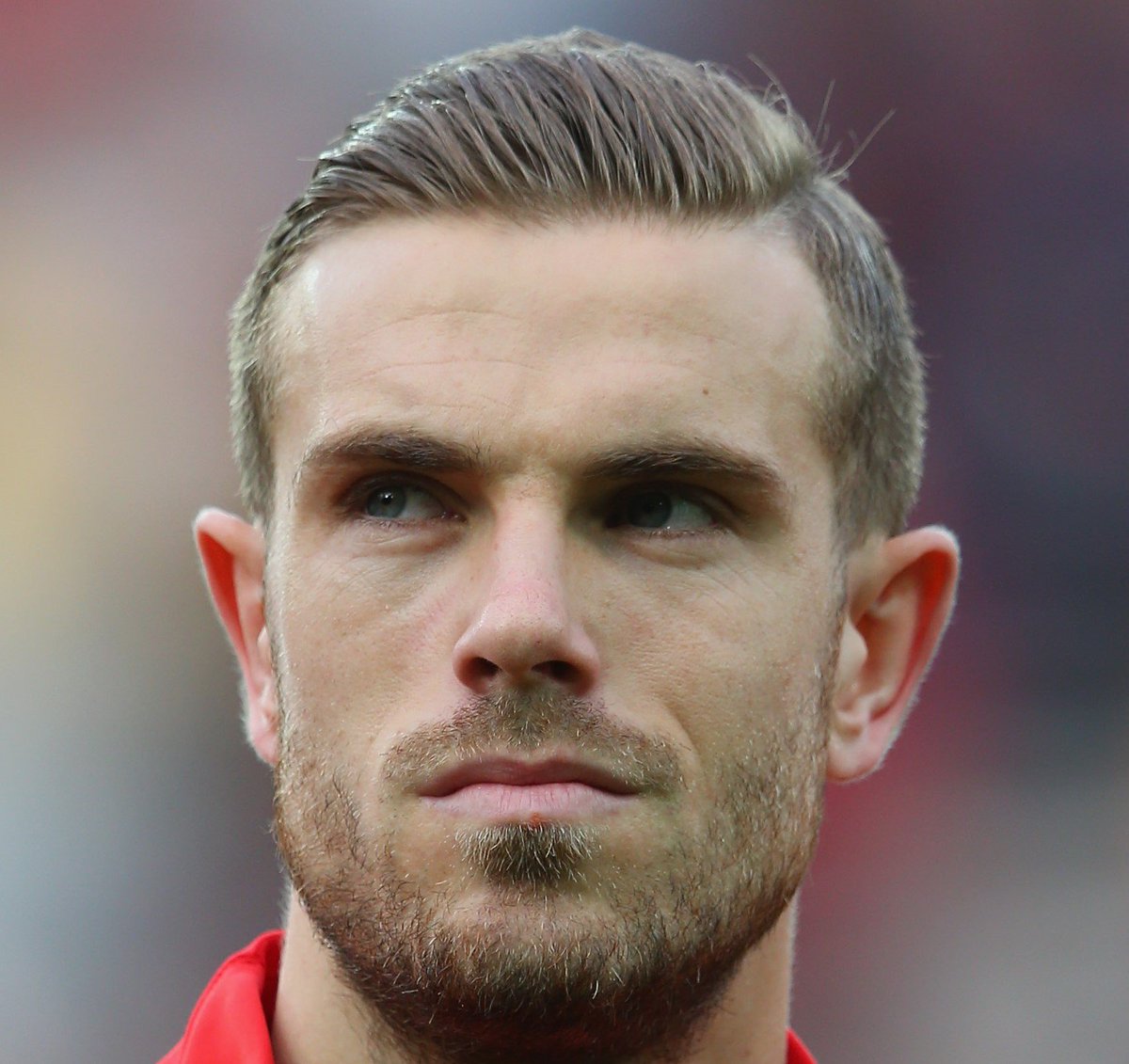 bet365's tweet image. If you could only have one in your team? 🤔

RT – Joe Allen
❤️ – Jordan Henderson