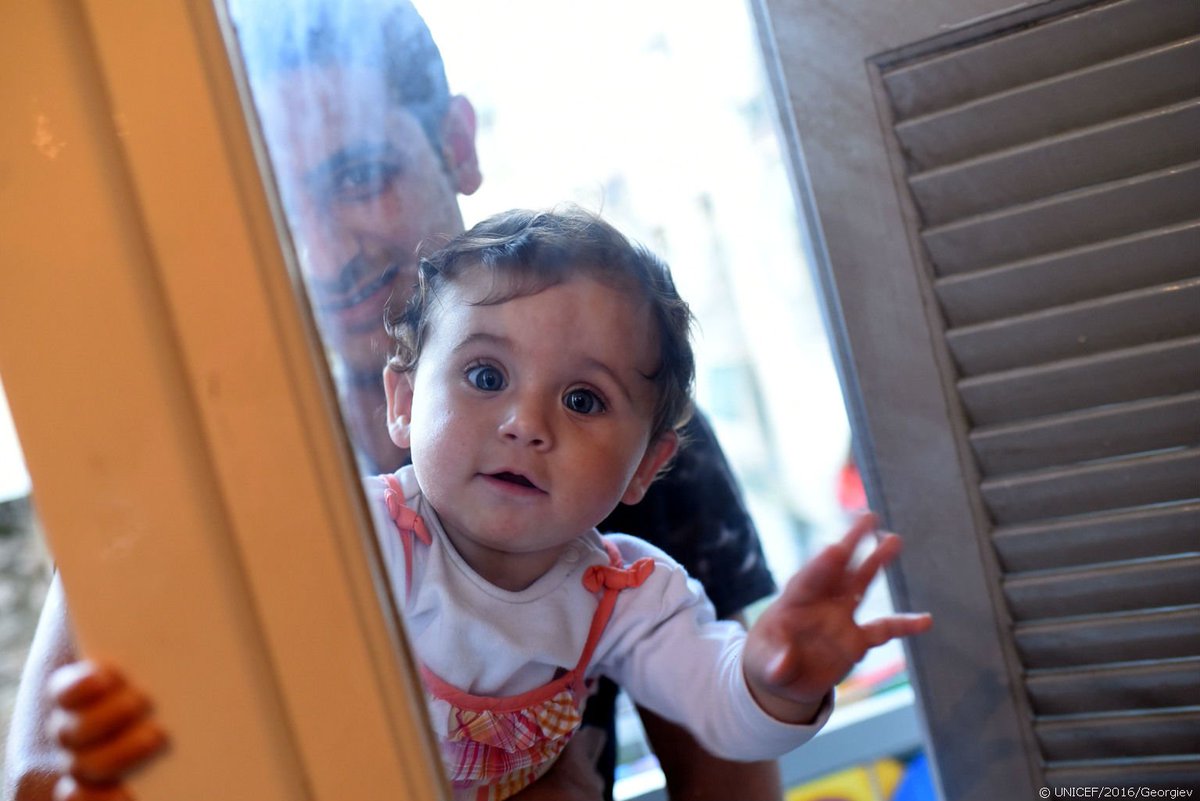 “I want a safe country where I can bring up my child” Rasheed &amp; baby Ella from Syria #actofhumanity #WorldRefugeeDay