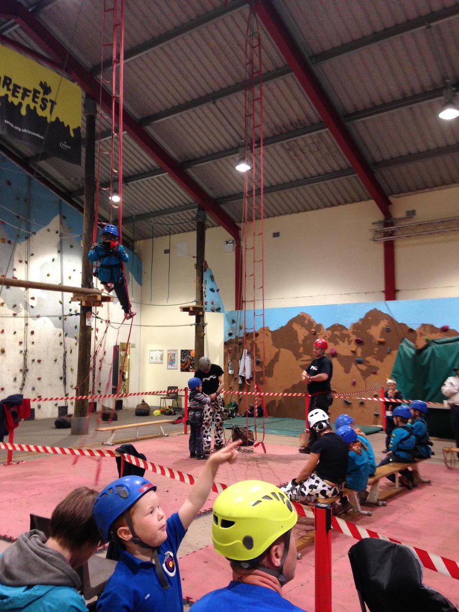 WayneBulpitt's tweet photo. Members of SCAFELL climbing team practicing @FundaysUK for supervising our BPHouse abseiling #DofEChallenge on Sat! https://t.co/FgqGFR445C