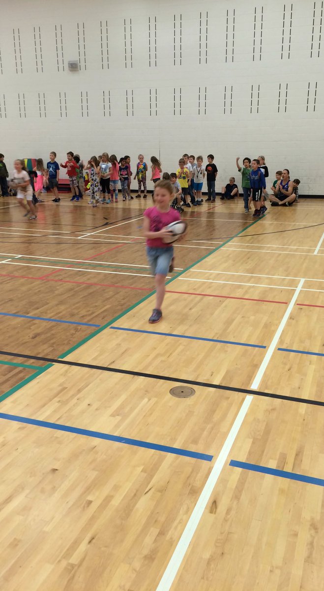 1Wigmore (@grade1wiggles) on Twitter photo <a href="/AirdrieRugby/">Airdrie Highlanders</a> Rugby relay... Two hand carry the ball. Run to the green line. Run back and hand it off. <a href="/AirdrieRugby/">Airdrie Highlanders</a> Rugby relay... Two hand carry the ball. Run to the green line. Run back and hand it off.