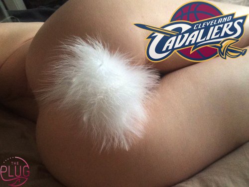 theplugitalia's tweet photo. Complimenti ai #ClevelandCavaliers che hanno vinto le #FinalsNBA!! in particolare grazie a #LebronJames!! #analplug https://t.co/bDttjX0on0