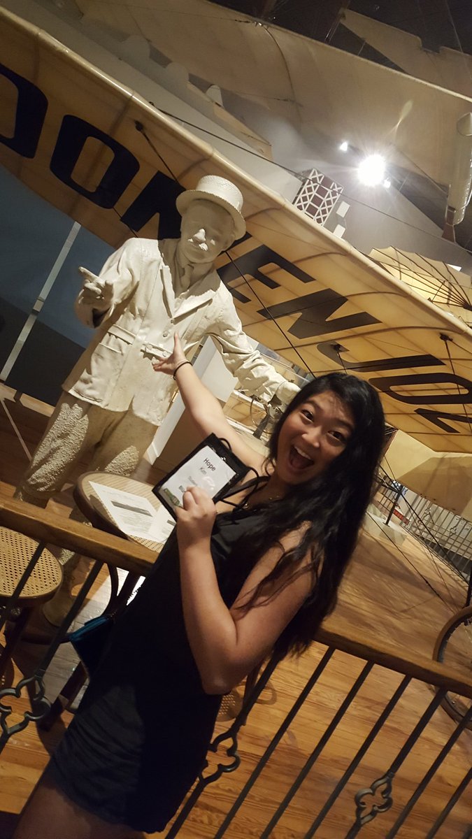 Blume4JA's tweet photo. Passionate saleswoman Hope will sell to anyone 😁 #jasummit #blume4ja #alba  @JAStudentSummit @JA_Philly https://t.co/BWmeWNhAWX