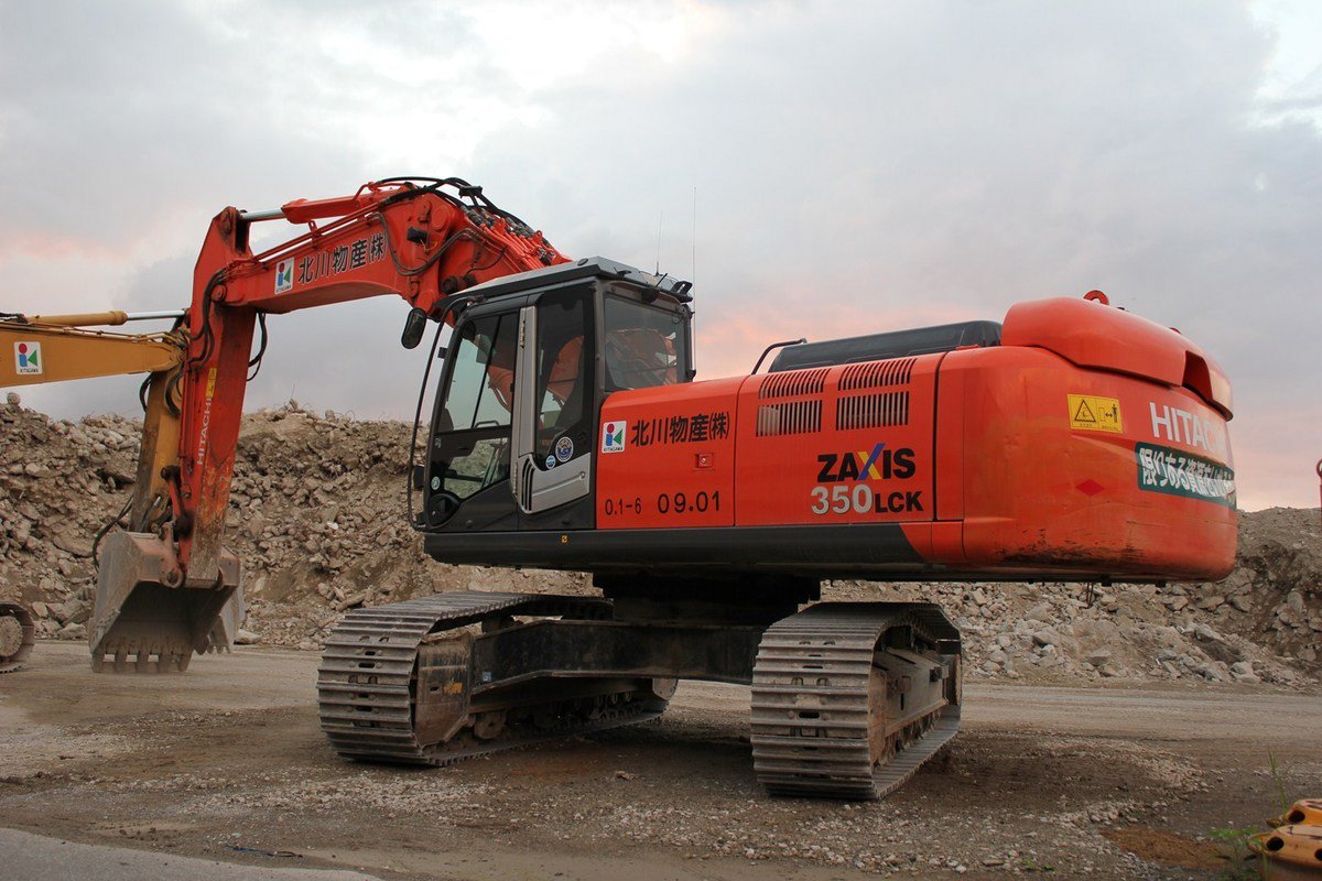 eheauctions's tweet photo. Hitachi ZX350
#Hitachi #ZX350 https://t.co/jtp7kytsLN