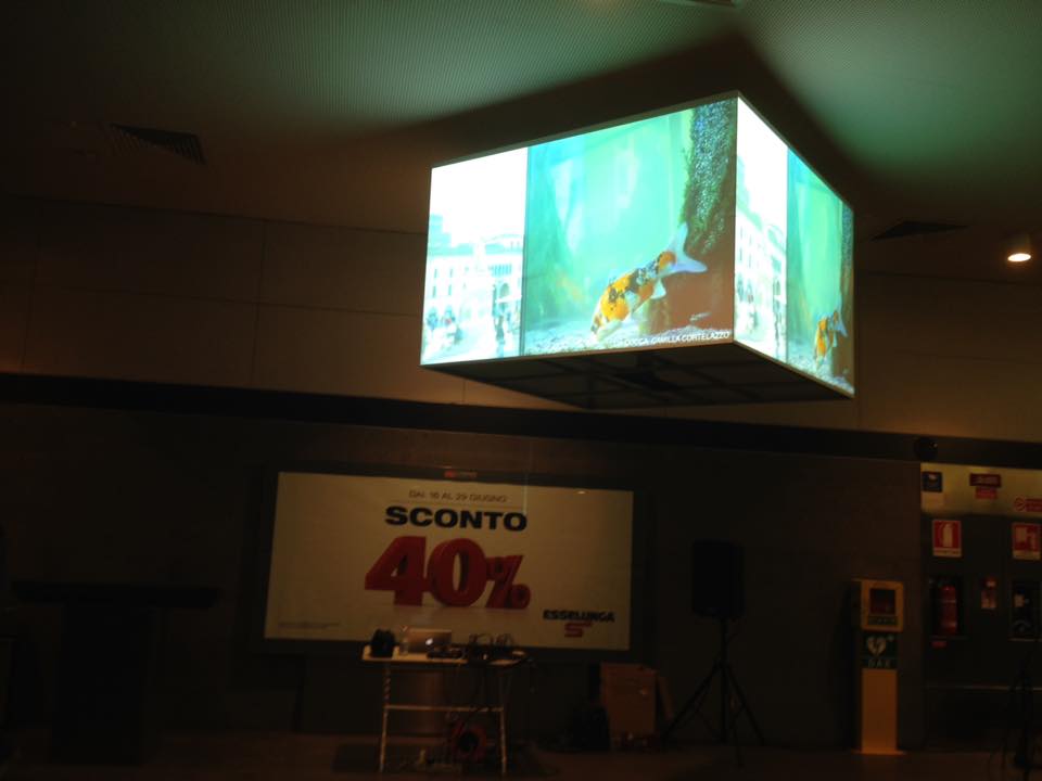 metro_brescia's tweet photo. #MovingCultureBox la trovi accesa tutti i giorni nella stazione metro di S. Faustino https://t.co/Mw3IC0WvPl https://t.co/wBWAbY94vC