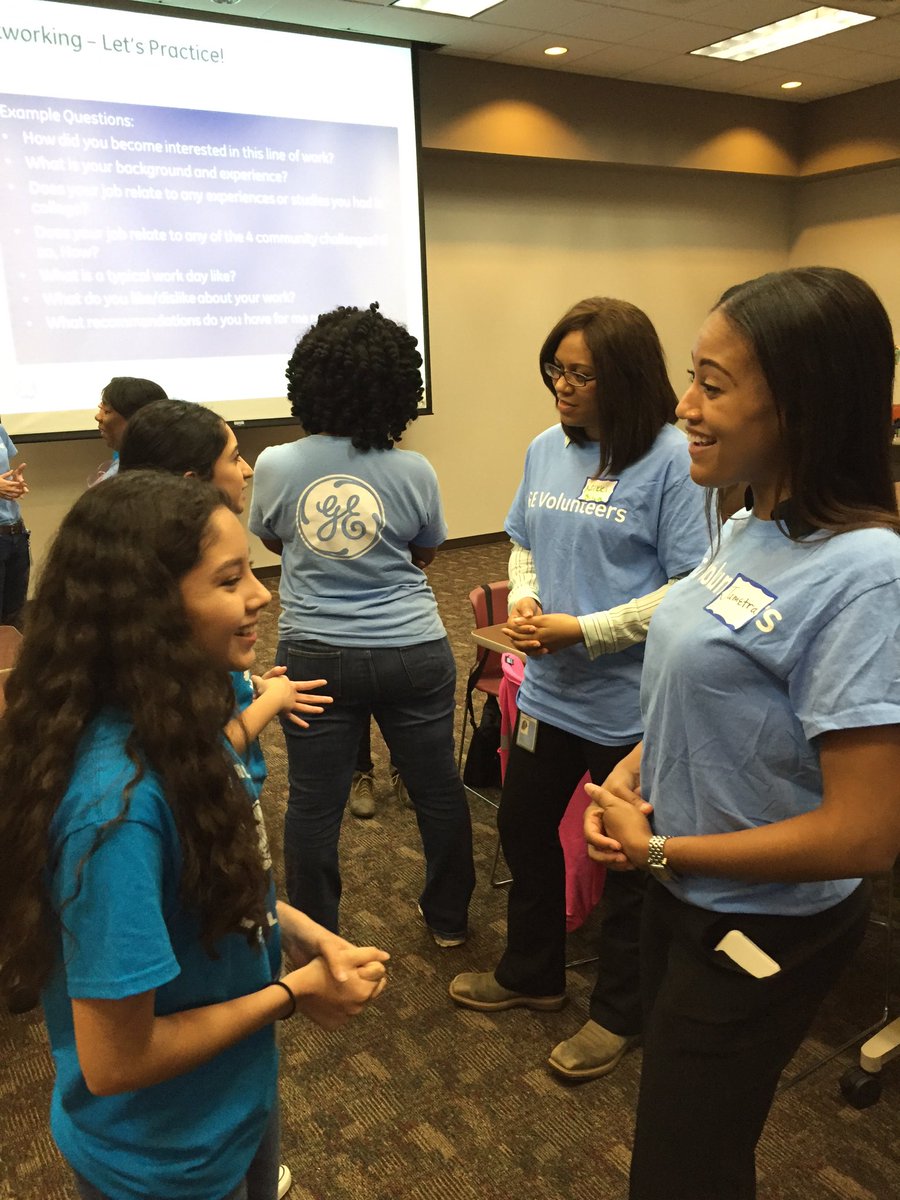 pinkladybug78's tweet photo. Networking Time!! @pinkladybug78 @ge_oilandgas #GEGirlsDay https://t.co/eNyEY0QjhR