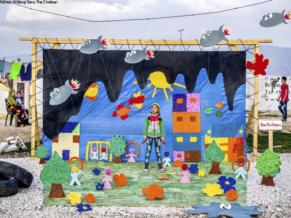savechildrenuk's tweet photo. The hopes &amp; fears of #childrefugees in Tanzania &amp; Lebanon, by Patrick Willocq. #WorldRefugeeDay https://t.co/91n2yYPvI8