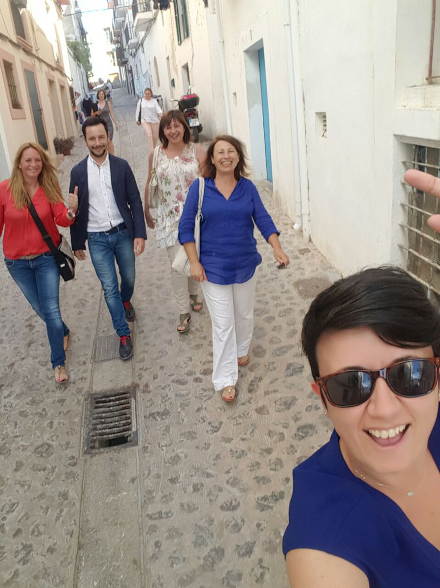 carmenboned's tweet photo. De passeig per Dalt Vila #estamenmarxa #patrimoni #eivissa #lagentedelsí https://t.co/1iGaIVjqQS