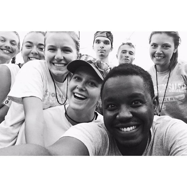 da_warehouse's tweet photo. #VerticalUs #squad https://t.co/zonSwemK7B https://t.co/Fa9wfGGshX