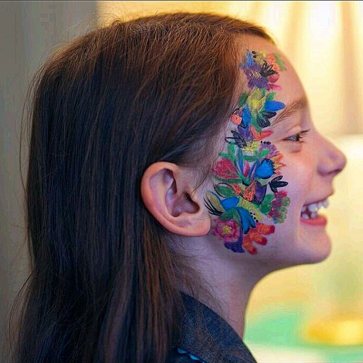 KlastroLdn's tweet photo. @TinyTrolls @LucyByron_ It was fab #facepainting with #tinytrollsofnorway & your #delightful daughter Sadie!!Xx =-) https://t.co/LqszOlVyW1