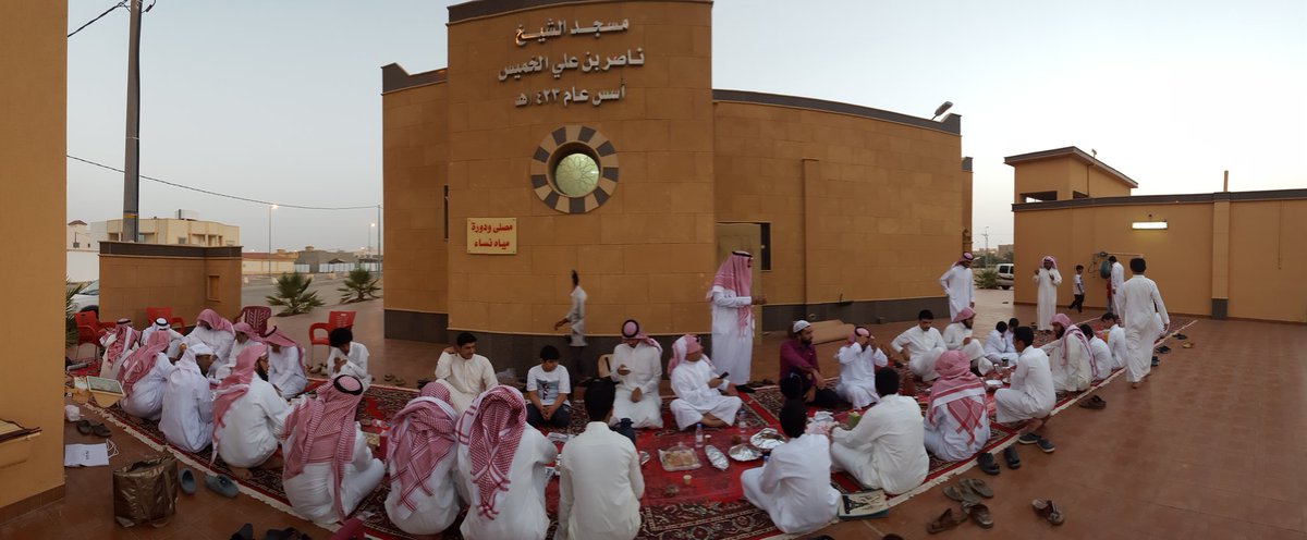 Thamer_Th's tweet photo. فطور اليوم لجماعة مسجد الشيخ ناصر الخميس ..
اللهم تقبل منا ومنكم الصيام والقيام ..

#المجمعة https://t.co/iu2wjCfACG