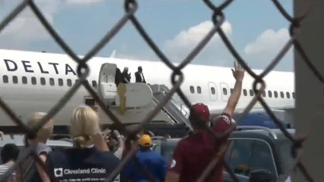 10TV's tweet image. THE CHAMPS ARE HERE!!!

#ALLin216