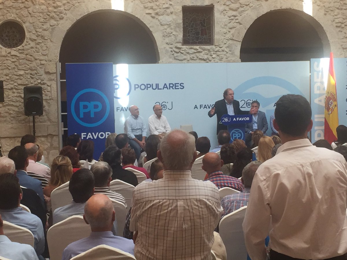 #juanvicenteherrera #isabelgarciatejerina @PopularesCyL <a href="/PPValladolid/">PP de Valladolid</a> <a href="/TomasBurgosVa/">Tomás Burgos Gallego</a> <a href="/JesusJCarnero/">Jesus Julio Carnero</a> #Afavor