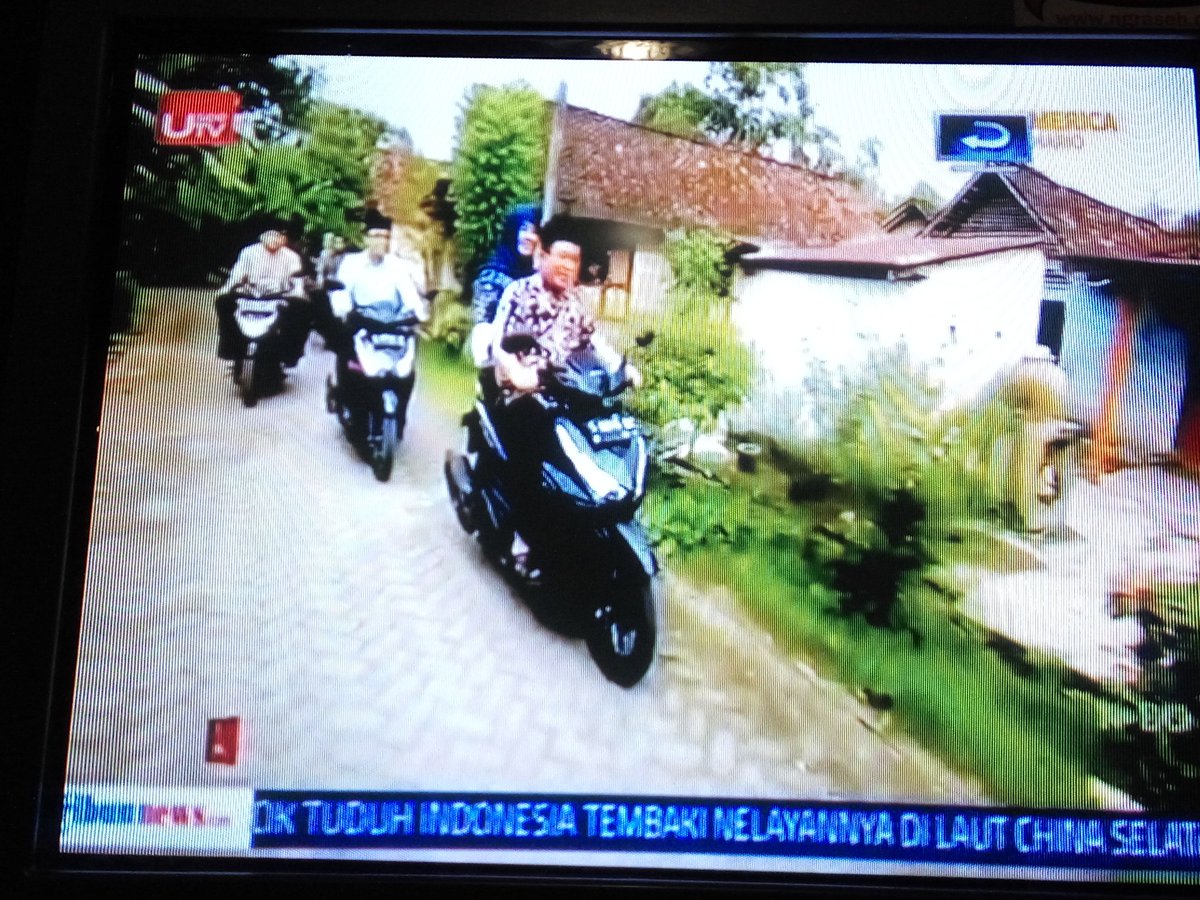 RifaunNaim's tweet photo. #BojonegoroWay @RTIKBojonegoro @NajwaShihab @HitamPutihT7 @DedyCobuzier @MataNajwa @KangYotoBjn @ridwankamil https://t.co/c85O0fe1RK