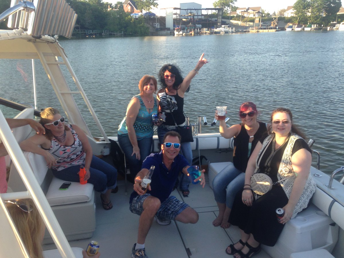 mic_muffin's tweet photo. Fun times ! https://t.co/Bz1wDOgd45