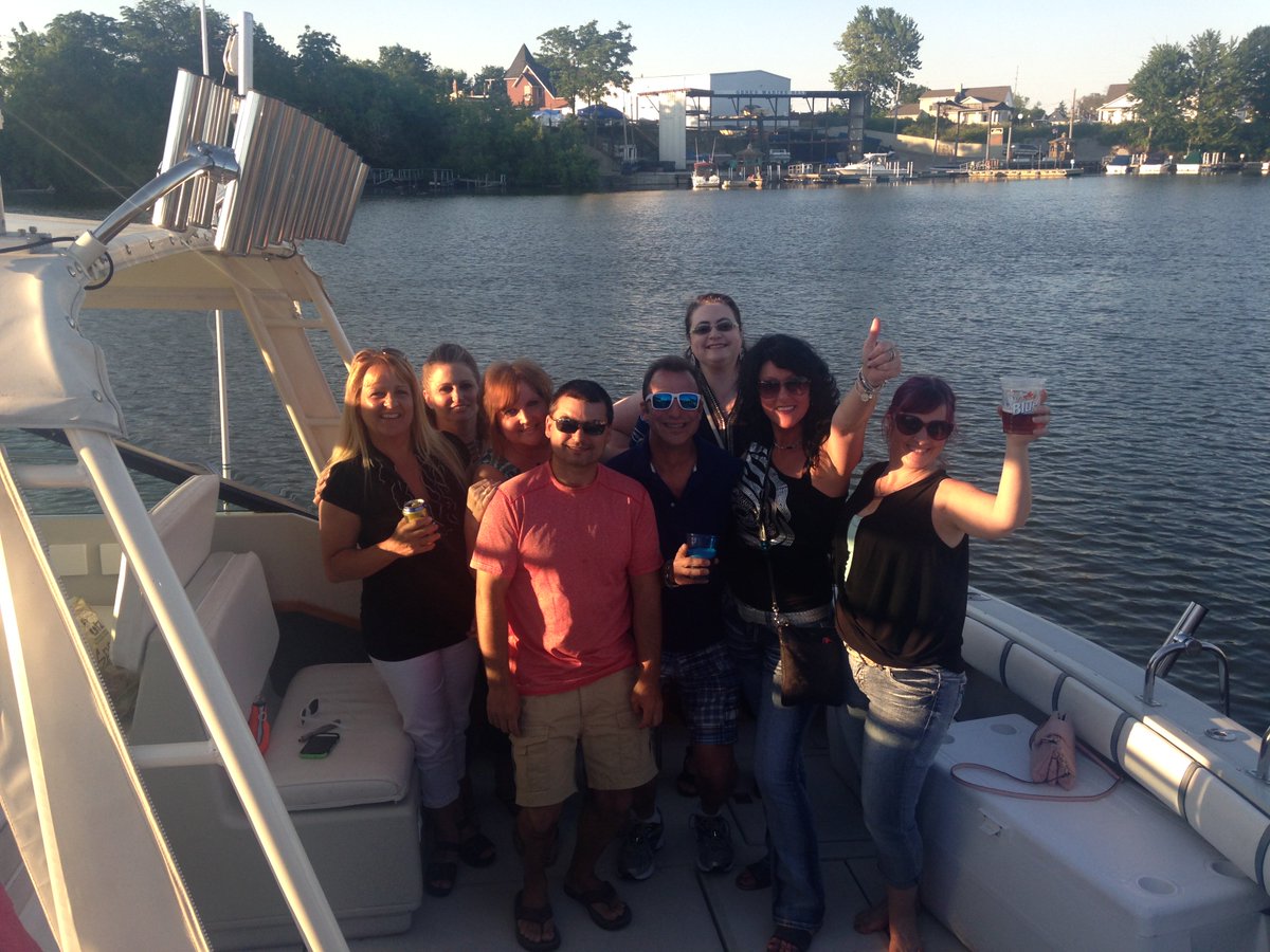 mic_muffin's tweet photo. Fun times ! https://t.co/Bz1wDOgd45