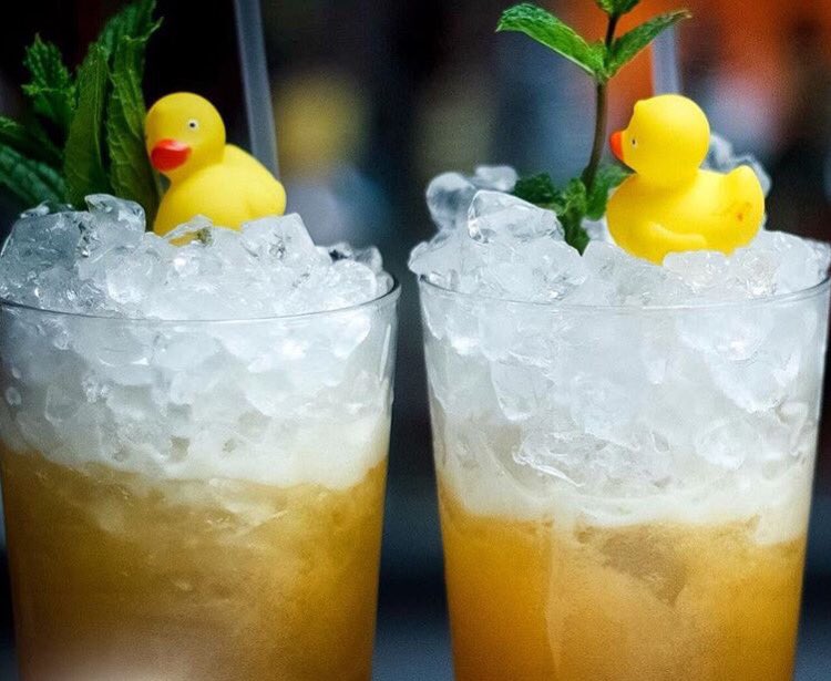 TheBarTestament's tweet photo. It's COOL🐥 and it's very SUMMERY☀️ #thebartestament #barcatering #cocktails #event #party #wedding #summer #greece https://t.co/YVfjNvdcFU
