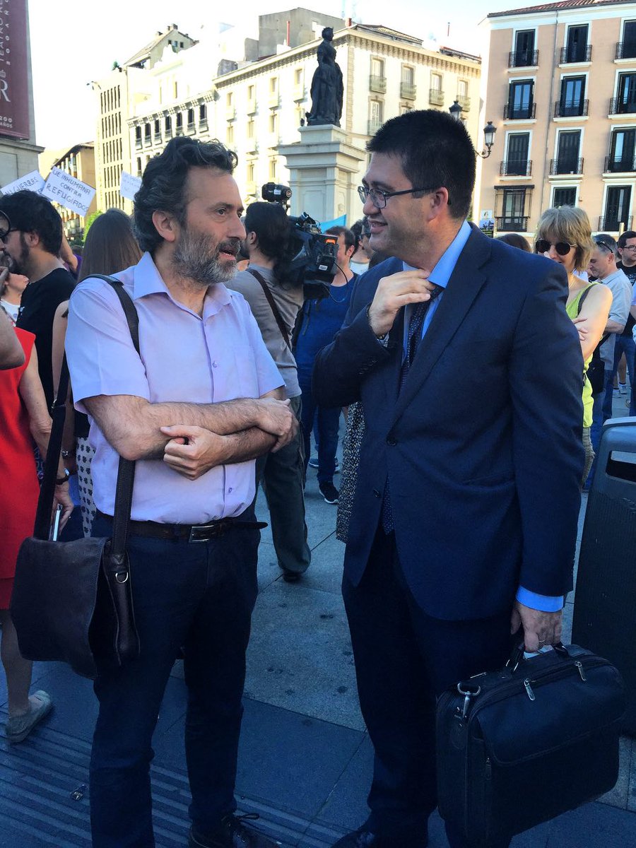 AhoraMadrid's tweet image. En Ópera,  en el #DiaMundialdelosRefugiados, exigiendo #pasajeseguro