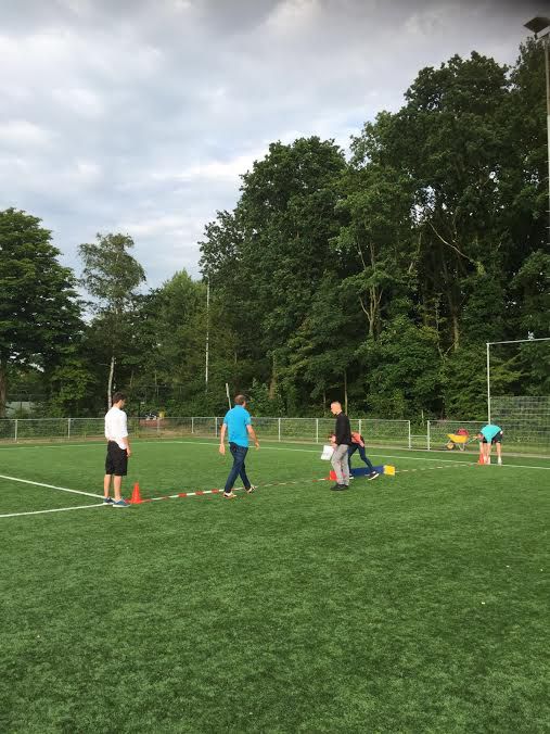 Laatste voorbereidingen voorhoutbeweegt.wordpress.com/2016/06/20/laa…