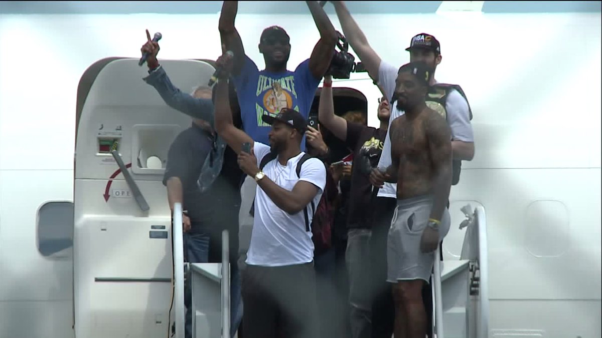 cavs ultimate warrior shirt