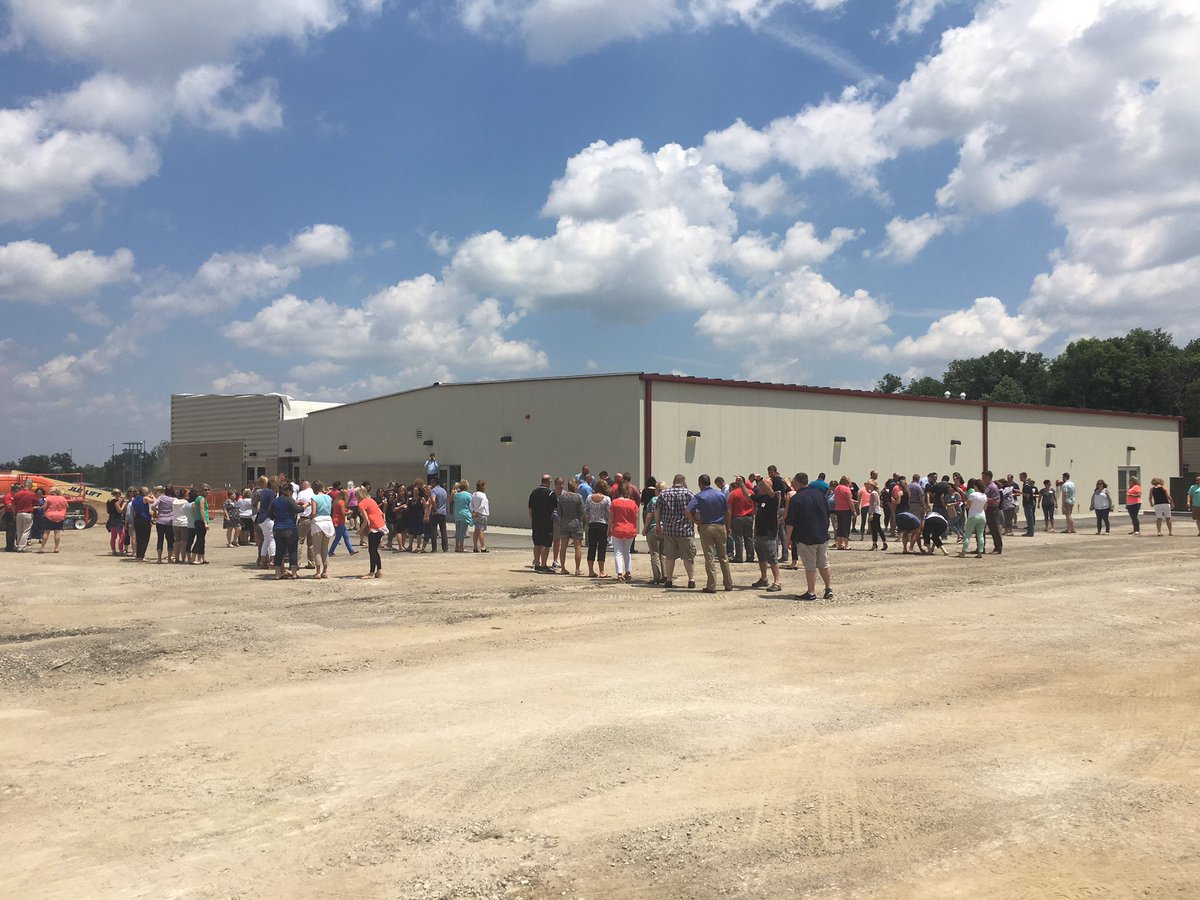 hoosiertay's tweet photo. Nothing beats an outdoor HDA.  #cgplc https://t.co/RWctboqlxV