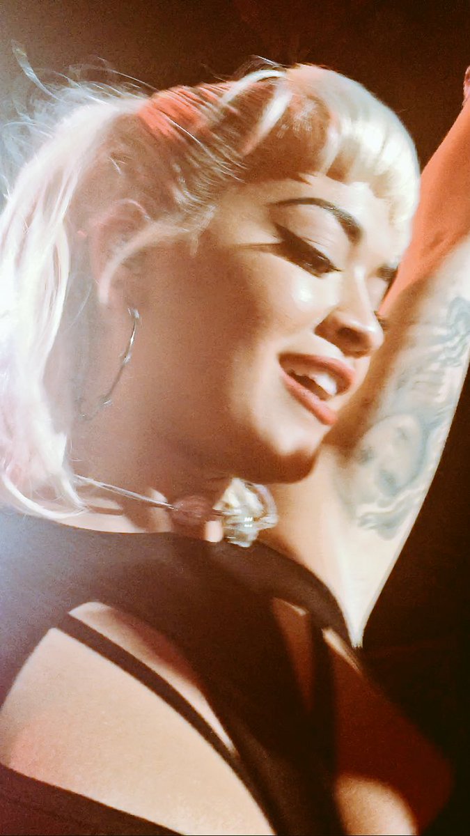 katherine_ora's tweet photo. Miss you @RitaOra https://t.co/Y8a7fbfbn4