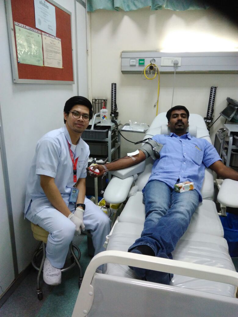 Baijucjohn1's tweet photo. Kuwait Ambulance nurses of Ministry of Health.INIDIANS Nurses Donated blood in the month of Ramadan.Effort KIENCA https://t.co/s8dLMLJvRz