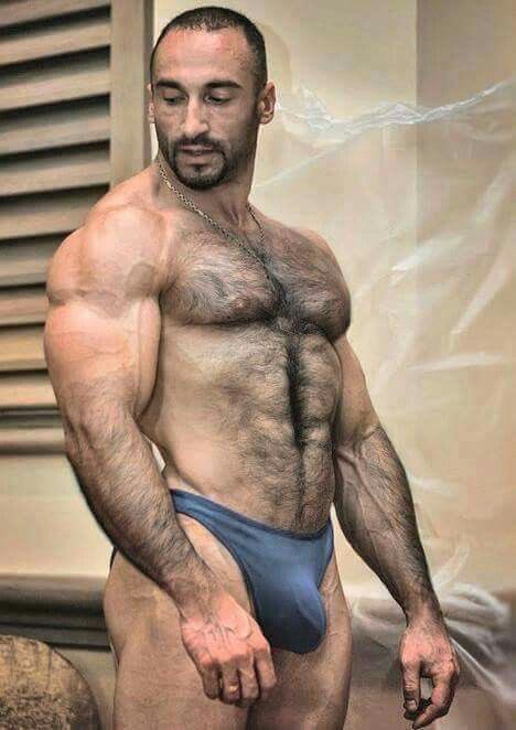 musclebeardf's tweet photo. Buen peludo lunes ๐๐๐ป a todos esos musculosos #goodday #musclemen #menmuscle #beradmen #beard @Hotafull https://t.co/Q7OXONNMvP