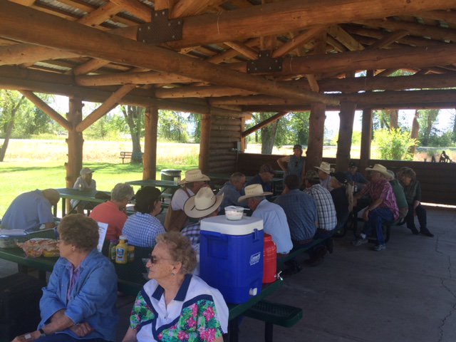 CCA_EVP's tweet photo. La Plata/Archuleta Cattlemen and CCA Discuss Affiliate and Issue Engagement.  Making plans for 150th #since1867 https://t.co/d6m1b8aNDm