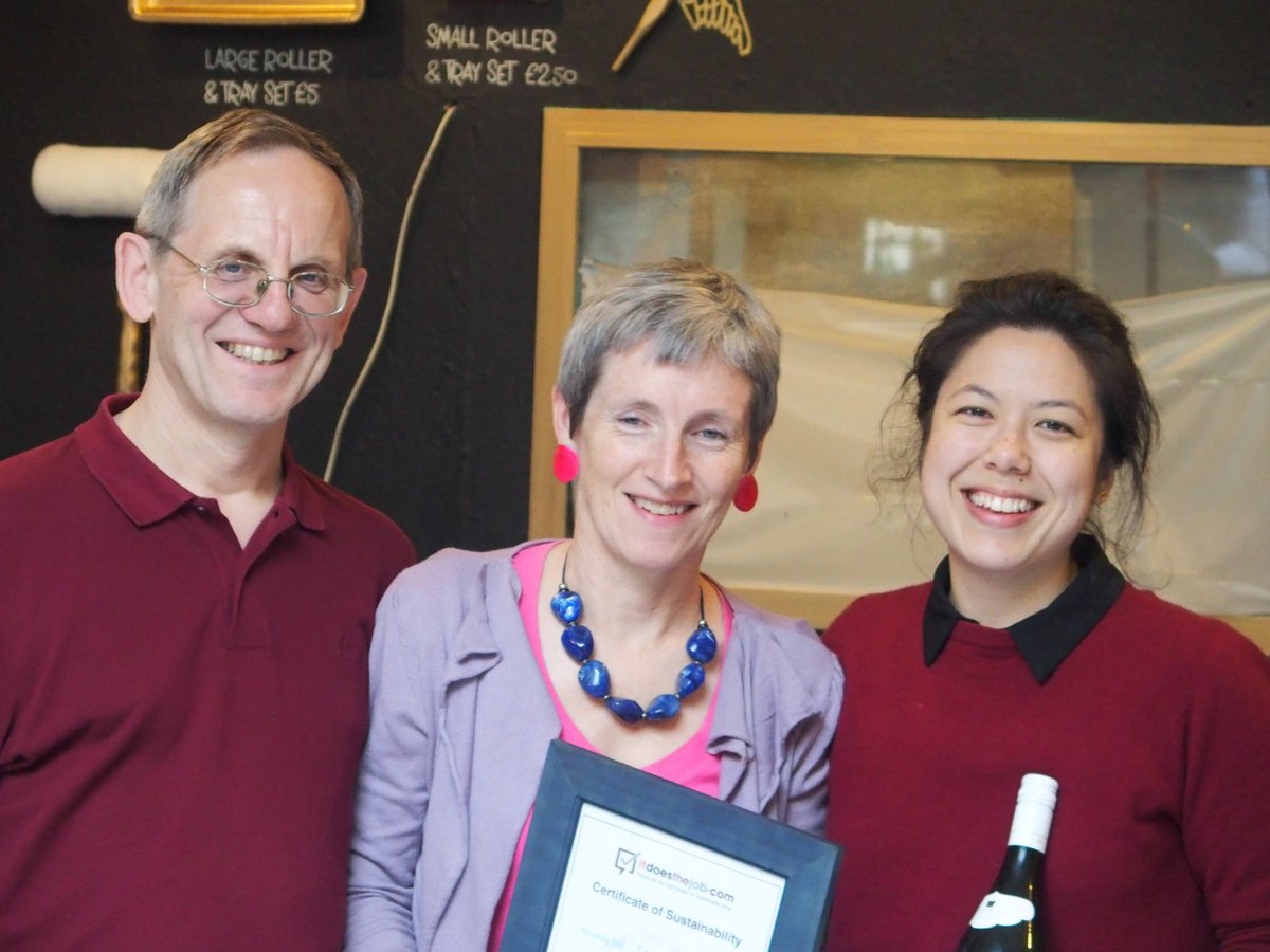 Hornbeamcafe's tweet photo. Congratulations Catherine Thuaire winner of @ItDoesTheJob's Sustainable Hero Award! @SustainHackney @passingclouds https://t.co/T5R7lth2ju