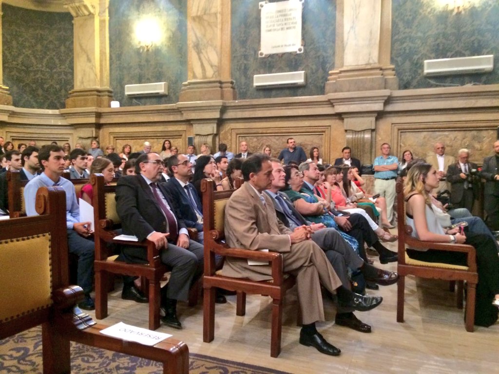 minasenergiaupm's tweet photo. Acto de entrega de #Titulos #Grados @minasenergiaupm @La_UPM #GITM #GIG #GIRECE #GIE #Madrid Enhorabuena a todos! https://t.co/979dX4nsKQ