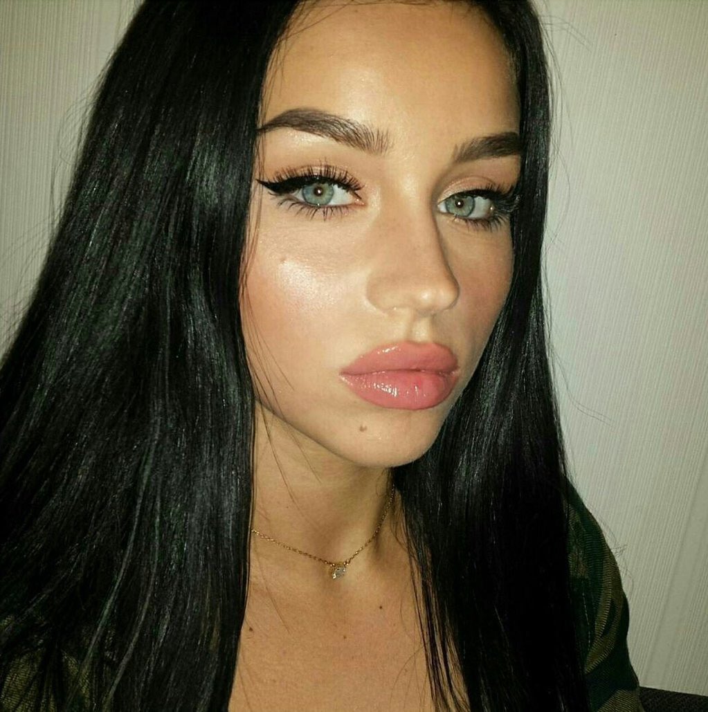 Rpgbl_'s tweet photo. •Inconnue
•Selma 
•20ans
•Bi 
•Bloods https://t.co/uap5xZnhjE