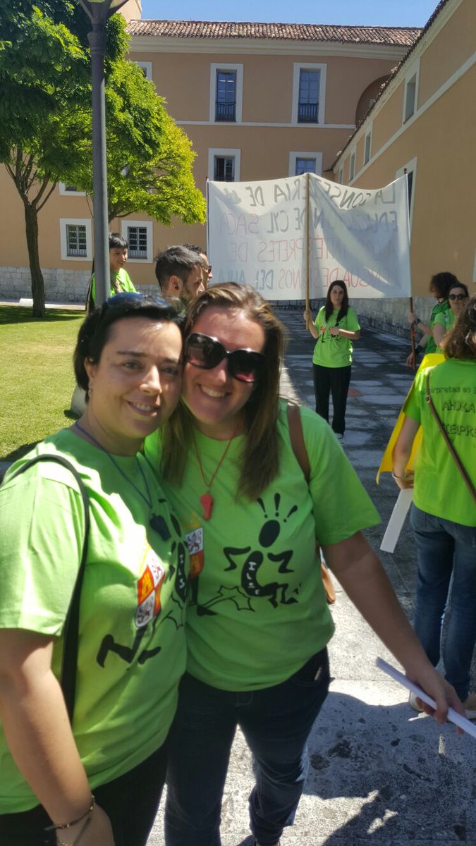 Viryi Yi tweet media