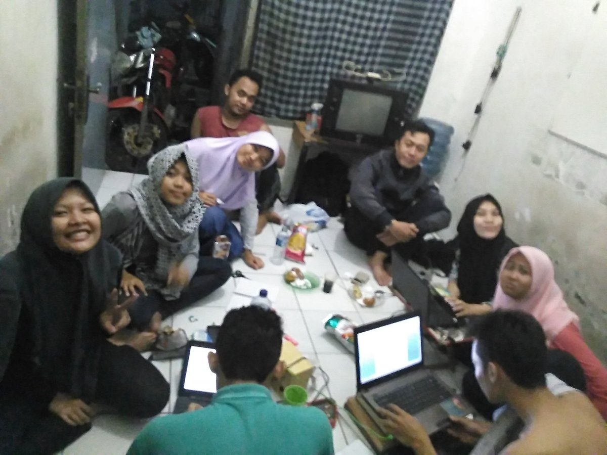 miya_IAr's tweet photo. Tak pernah lelah, tak kenal resah, gelisah, gundah gulana. Selalu bersama tuk gapai cinta dan cinta di @IMPPJakarta https://t.co/30TruVTVCF