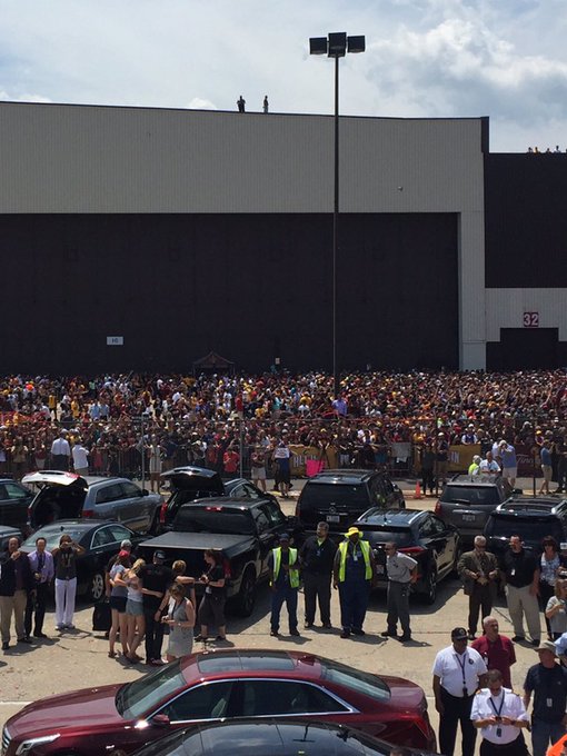 View image on Twitter