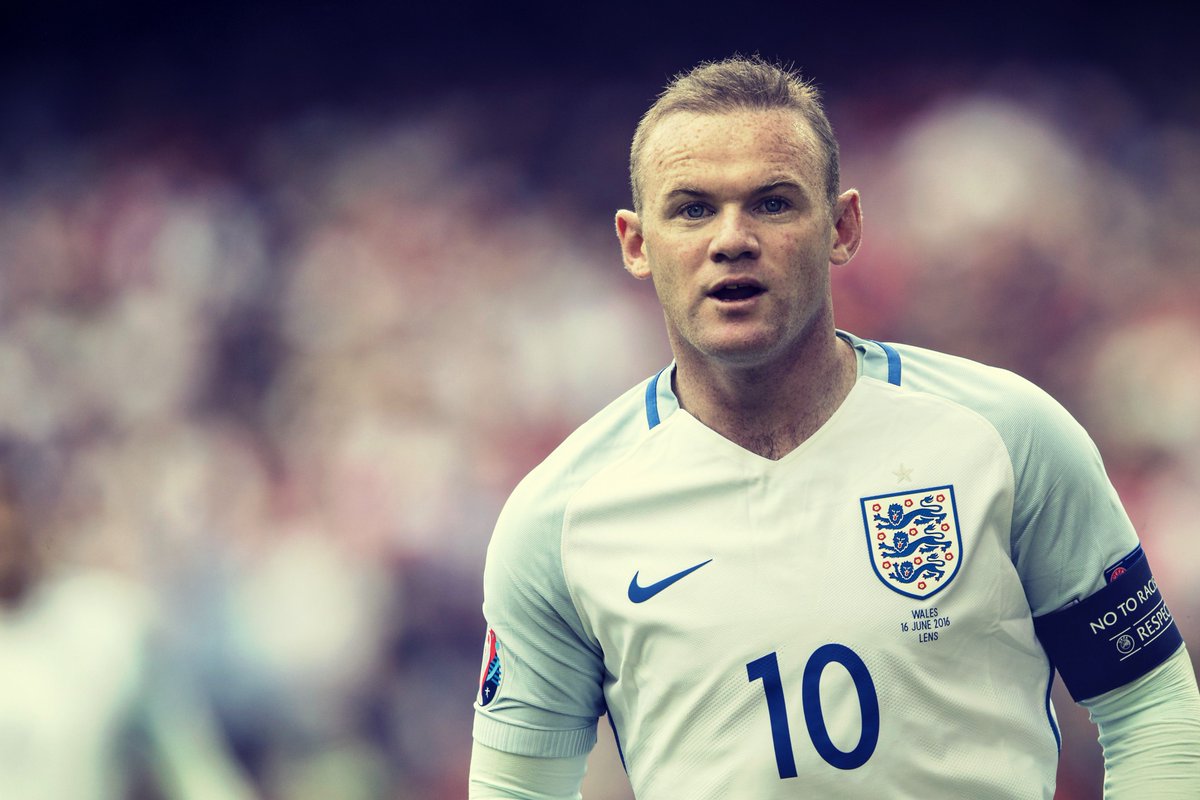 Tellementfoot's tweet photo. Hamšík à propos de Rooney : « J'admire énormément son style de jeu. C'est un joueur de classe mondiale .» #Euro2016 https://t.co/gTTH5P0zc6