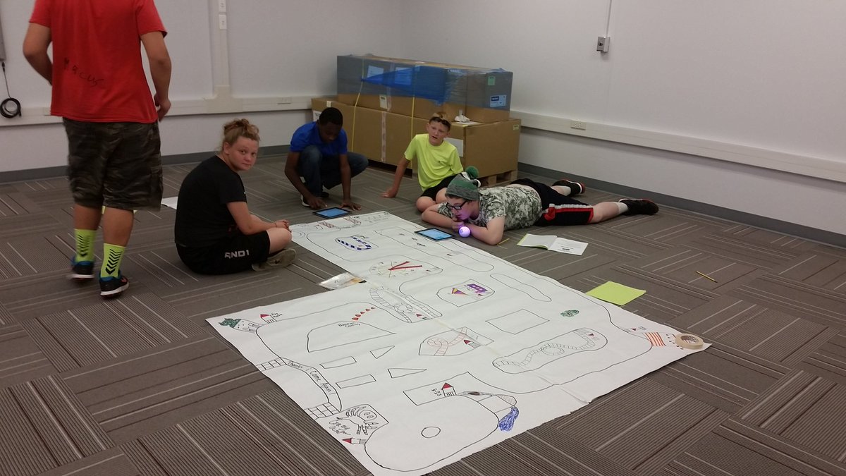 run2me12's tweet photo. Sphero challenge at STEM camp. #NCSSTEM https://t.co/24nhz6mRMV