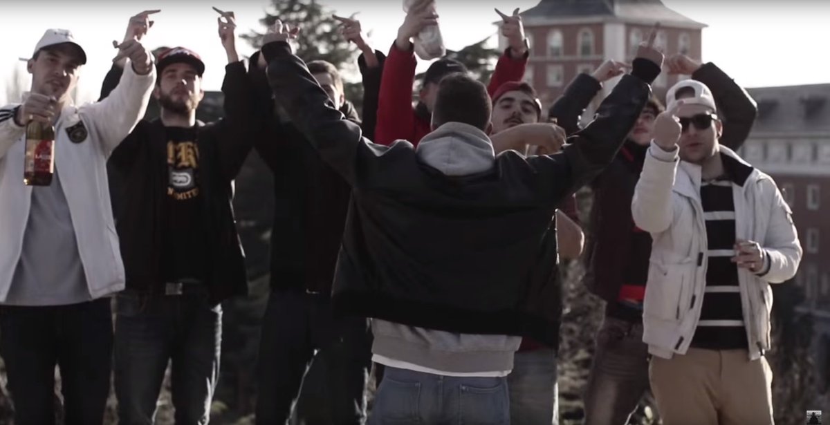 Veek_LR's tweet photo. A QUIEN CREES, SI BAJAN LA CABEZA!

7 VIDAS - Videoclip
https://t.co/wbDy0e0aYK https://t.co/HckOZyIe6Z