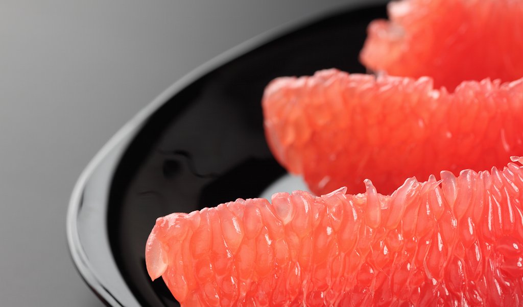 EatThisNotThat's tweet photo. The #1 way to eat a grapefruit for maximum weight loss: https://t.co/3Prb1fKZFL https://t.co/g80UQyXAZ9