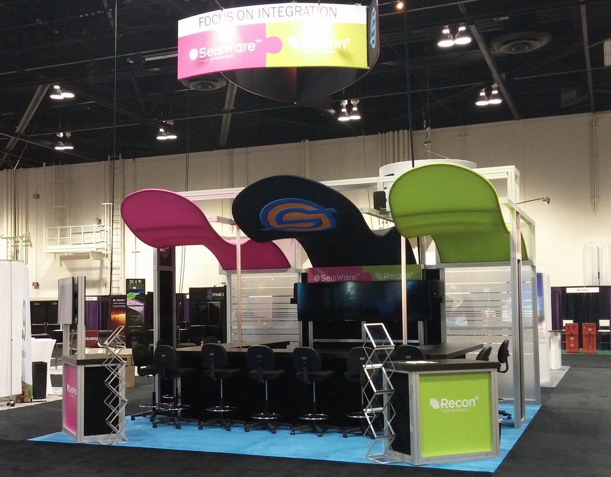 display_centre's tweet photo. @SeisWare Glad to make your area shine once again! @aapg #ACE https://t.co/jd4AwgQk3E