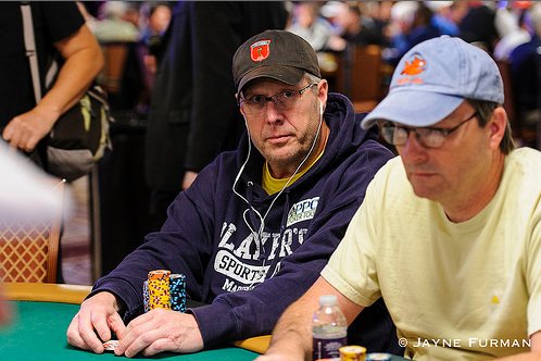 PPCPokerTour's tweet photo. #PPCAruba Featured Pros @RonnieBardah & @P0kerH0 at the 2016 @WSOP. #TeamPPC https://t.co/9D5uDrmM9D
